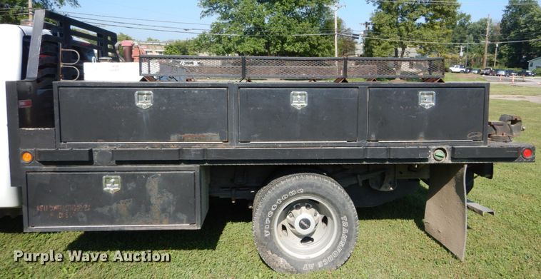 image for item DH2065 2012 GMC Sierra 3500HD flatbed pickup truck