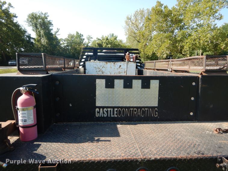 image for item DH2065 2012 GMC Sierra 3500HD flatbed pickup truck