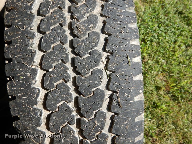 image for item DH2065 2012 GMC Sierra 3500HD flatbed pickup truck