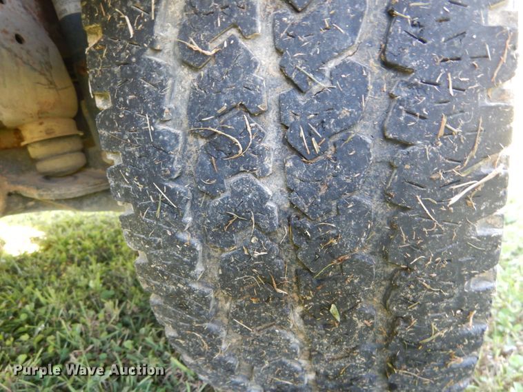 image for item DH2065 2012 GMC Sierra 3500HD flatbed pickup truck