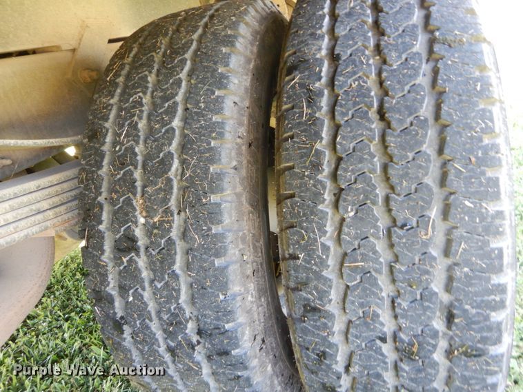 image for item DH2065 2012 GMC Sierra 3500HD flatbed pickup truck