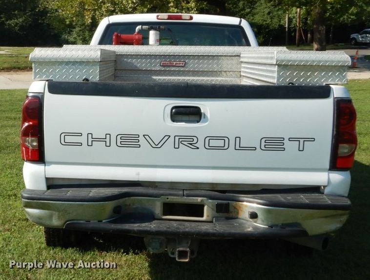 image for item DH2066 2007 Chevrolet Silverado 2500HD Ext. Cab pickup truck