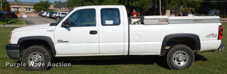 image for item DH2066 2007 Chevrolet Silverado 2500HD Ext. Cab pickup truck