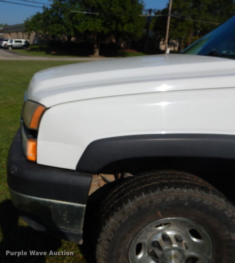 image for item DH2066 2007 Chevrolet Silverado 2500HD Ext. Cab pickup truck