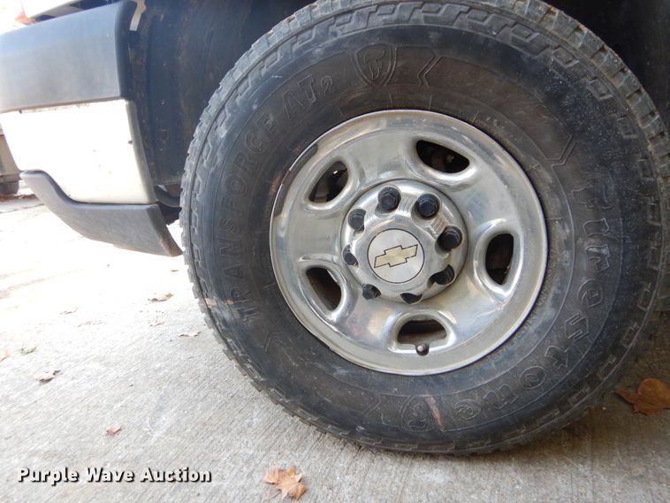 image for item DH2066 2007 Chevrolet Silverado 2500HD Ext. Cab pickup truck