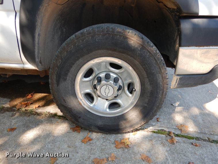 image for item DH2066 2007 Chevrolet Silverado 2500HD Ext. Cab pickup truck