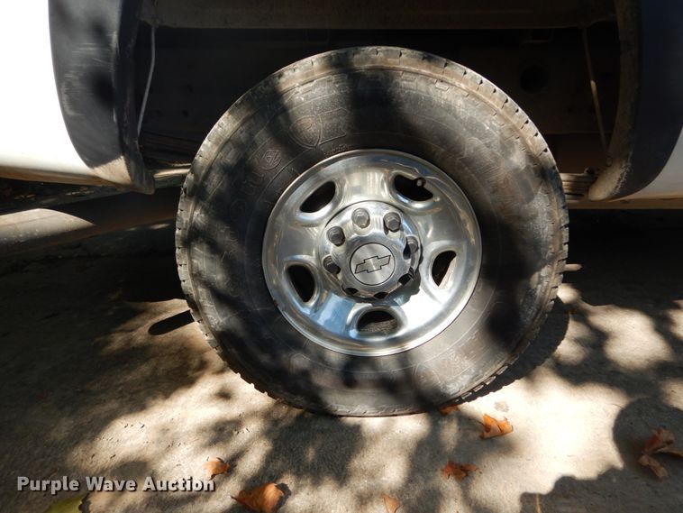 image for item DH2066 2007 Chevrolet Silverado 2500HD Ext. Cab pickup truck