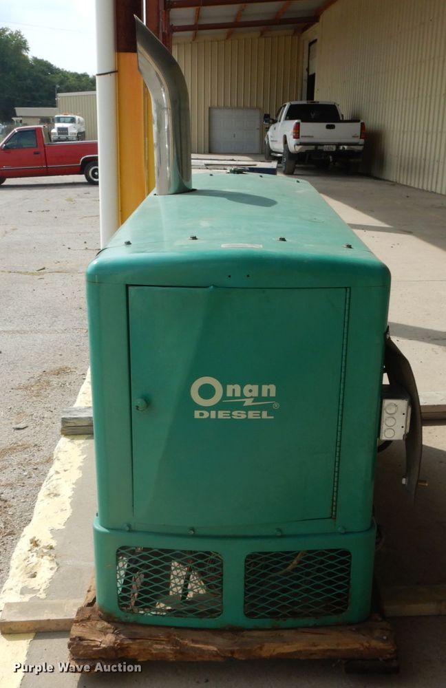 image for item DH2081 1975 Onan Electric Plant 17.5RDJF-4R/16548AA generator