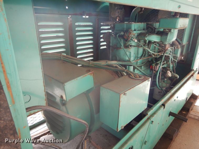 image for item DH2081 1975 Onan Electric Plant 17.5RDJF-4R/16548AA generator