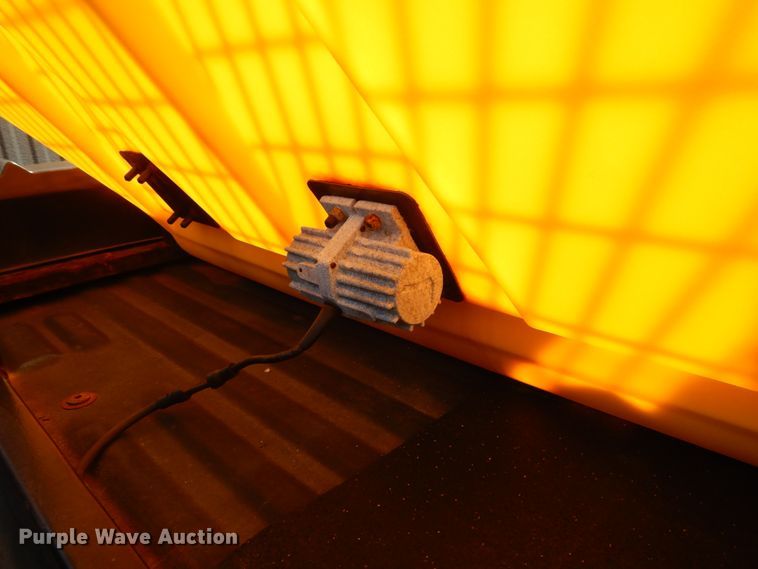 image for item DH2082 Snow Ex V-Maxx SP-8550 spreader