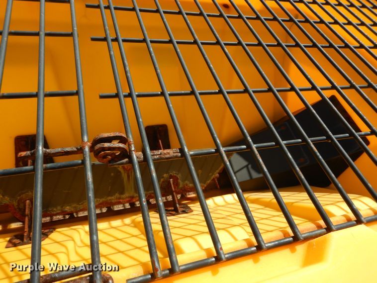 image for item DH2082 Snow Ex V-Maxx SP-8550 spreader