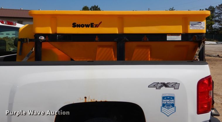 image for item DH2083 Snow Ex V-Maxx SP-8550 spreader
