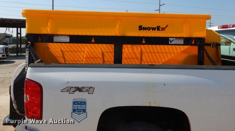 image for item DH2083 Snow Ex V-Maxx SP-8550 spreader