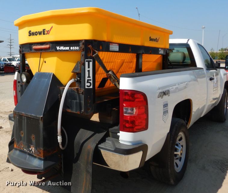 image for item DH2083 Snow Ex V-Maxx SP-8550 spreader