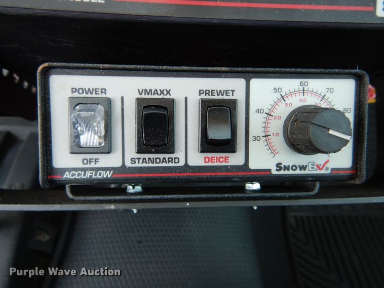 image for item DH2083 Snow Ex V-Maxx SP-8550 spreader