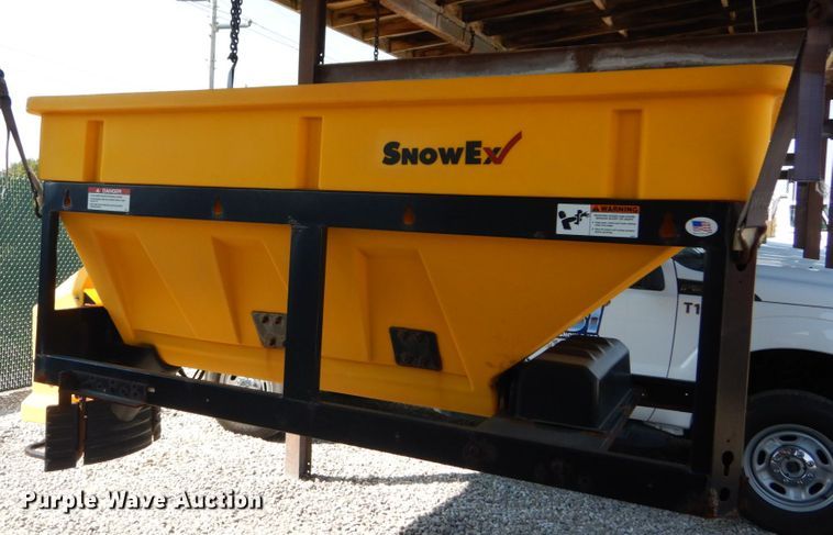 image for item DH2084 Snow Ex V-Maxx SP-8550 spreader