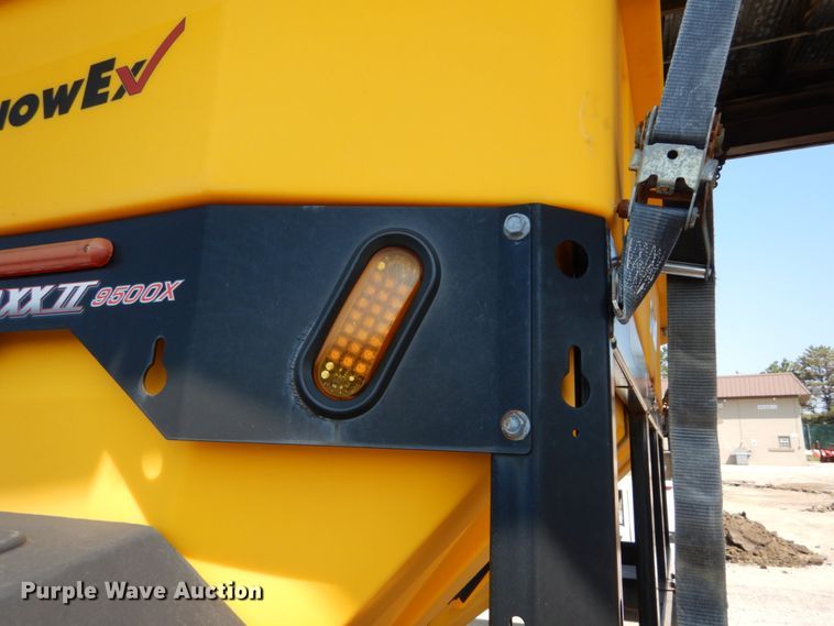 image for item DH2086 Snow Ex Super Max II SP-9500X stainless steel spreader