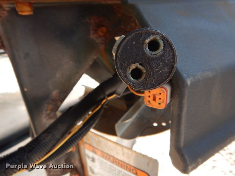 image for item DH2086 Snow Ex Super Max II SP-9500X stainless steel spreader