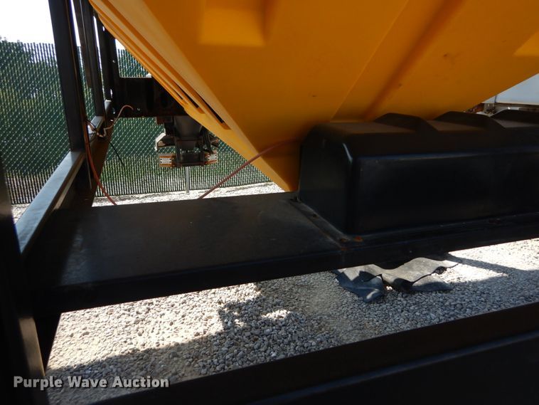 image for item DH2086 Snow Ex Super Max II SP-9500X stainless steel spreader