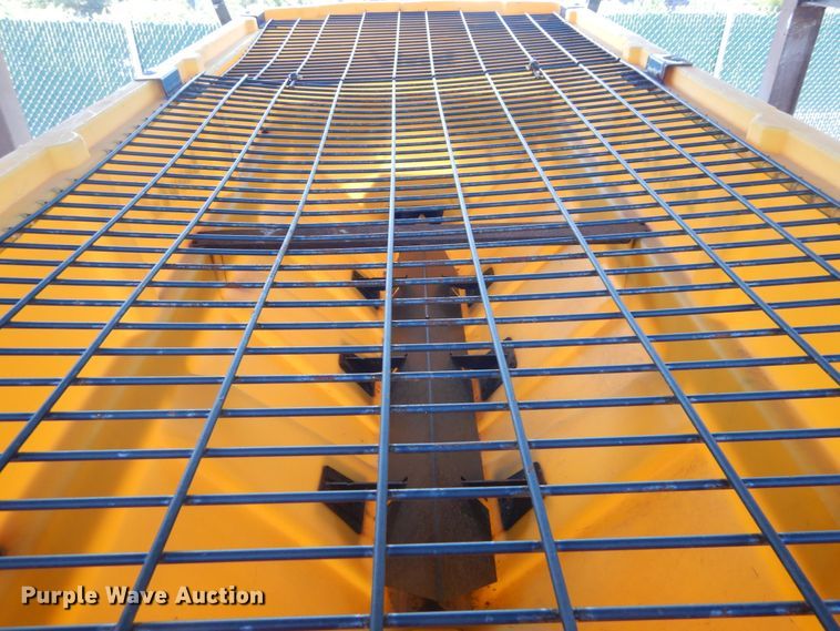 image for item DH2086 Snow Ex Super Max II SP-9500X stainless steel spreader