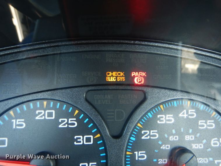 image for item DH2572 2005 International 7400 truck cab and chassis