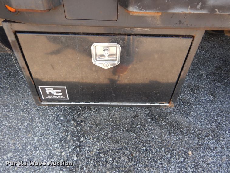 image for item DH2574 2008 Ford F350 Super Duty flatbed pickup truck