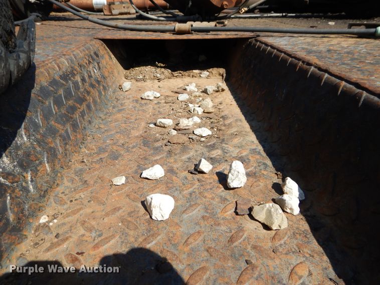 image for item DH2574 2008 Ford F350 Super Duty flatbed pickup truck