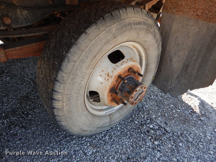 image for item DH2574 2008 Ford F350 Super Duty flatbed pickup truck