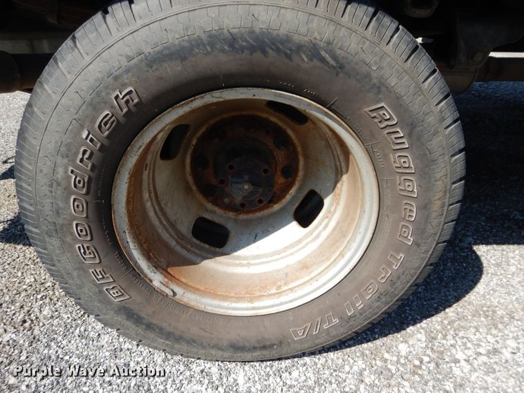 image for item DH2574 2008 Ford F350 Super Duty flatbed pickup truck