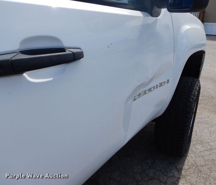 image for item DH2578 2007 GMC Sierra 2500HD Ext. Cab pickup truck