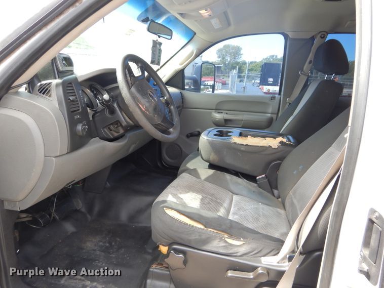 image for item DH2578 2007 GMC Sierra 2500HD Ext. Cab pickup truck