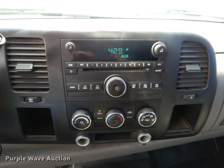 image for item DH2578 2007 GMC Sierra 2500HD Ext. Cab pickup truck