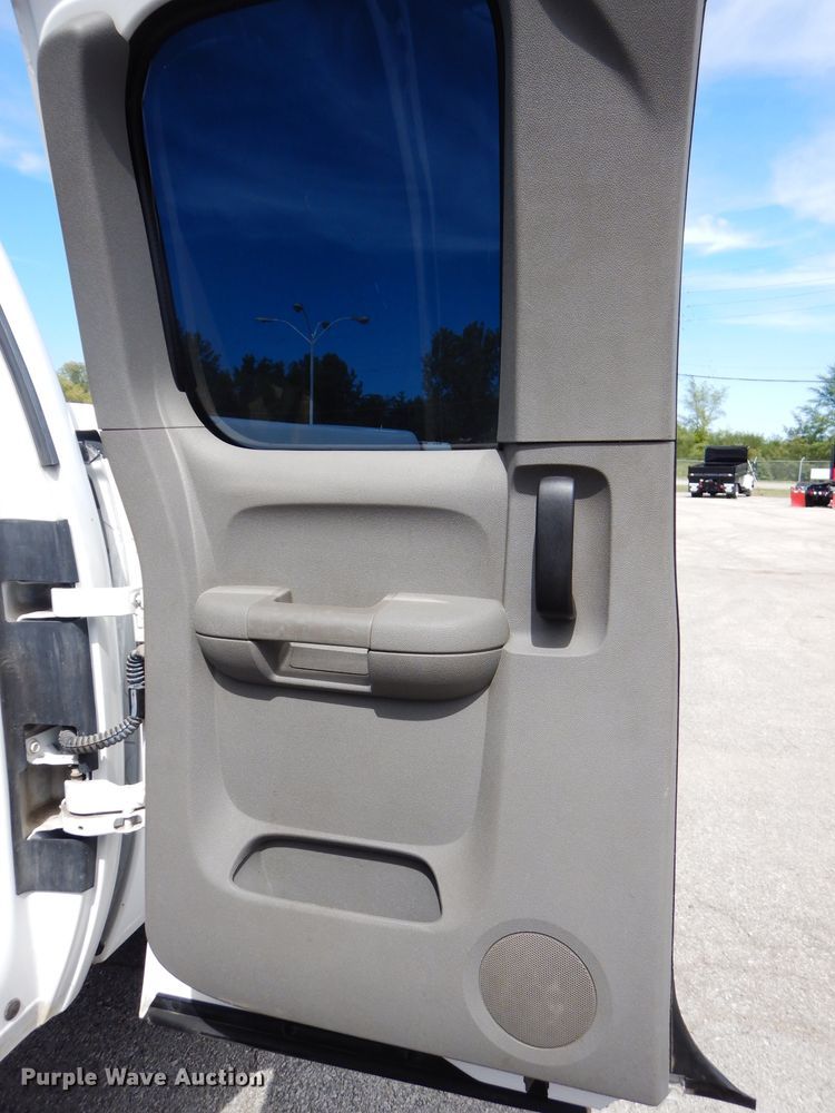 image for item DH2578 2007 GMC Sierra 2500HD Ext. Cab pickup truck