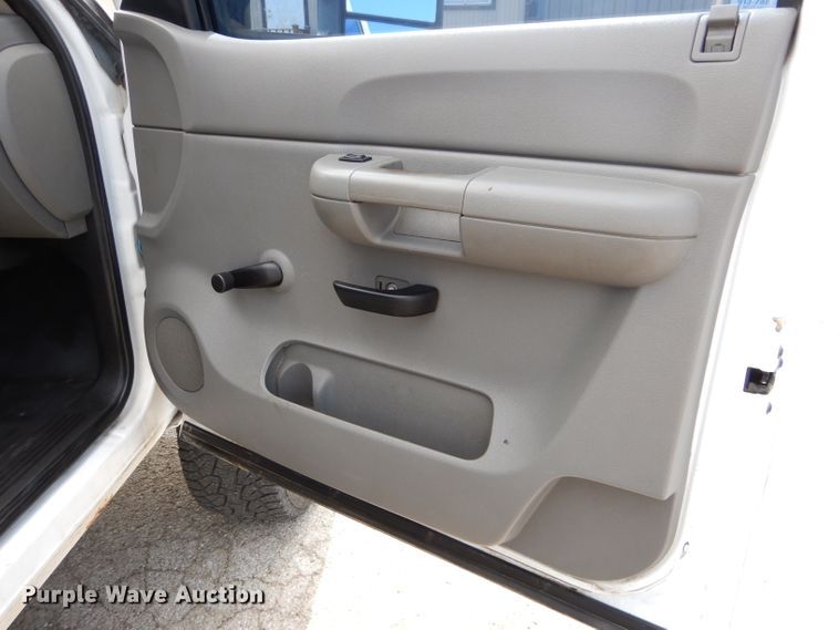 image for item DH2578 2007 GMC Sierra 2500HD Ext. Cab pickup truck