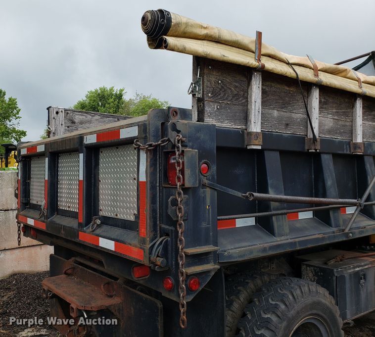 image for item DH2749 1991 Chevrolet Kodiak dump truck