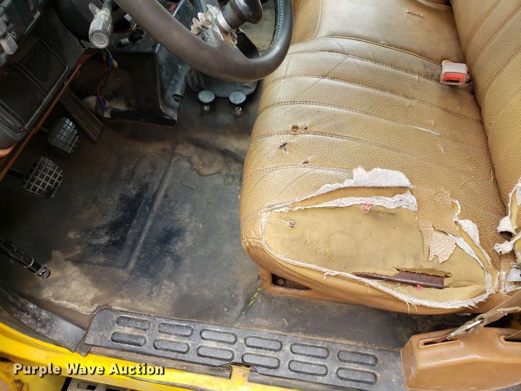 image for item DH2749 1991 Chevrolet Kodiak dump truck