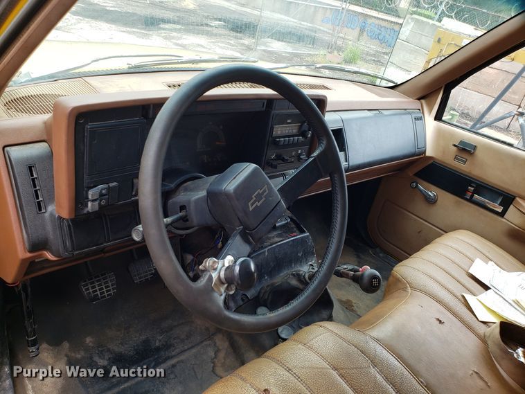 image for item DH2749 1991 Chevrolet Kodiak dump truck