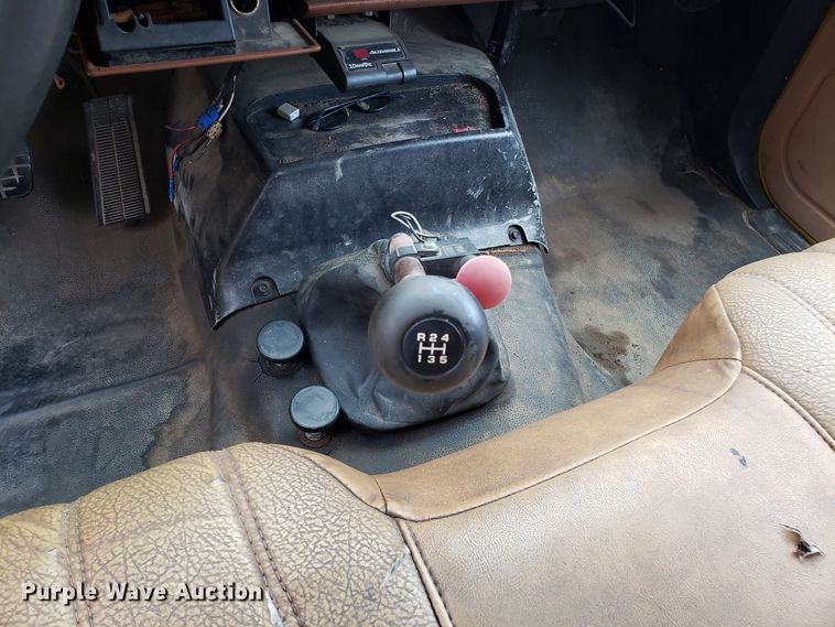 image for item DH2749 1991 Chevrolet Kodiak dump truck