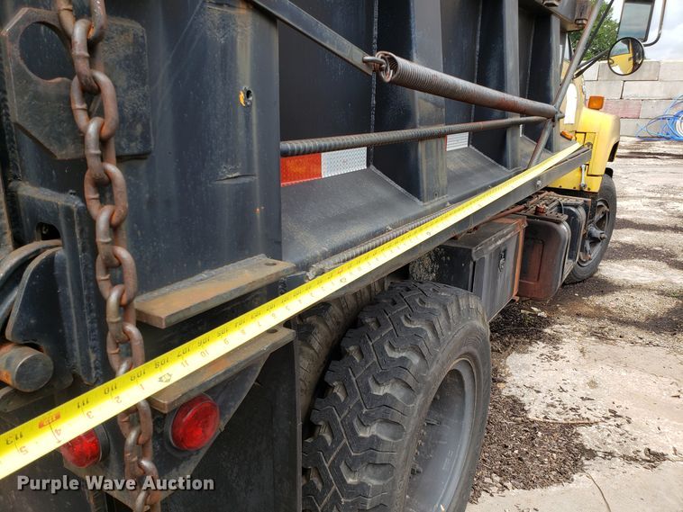 image for item DH2749 1991 Chevrolet Kodiak dump truck