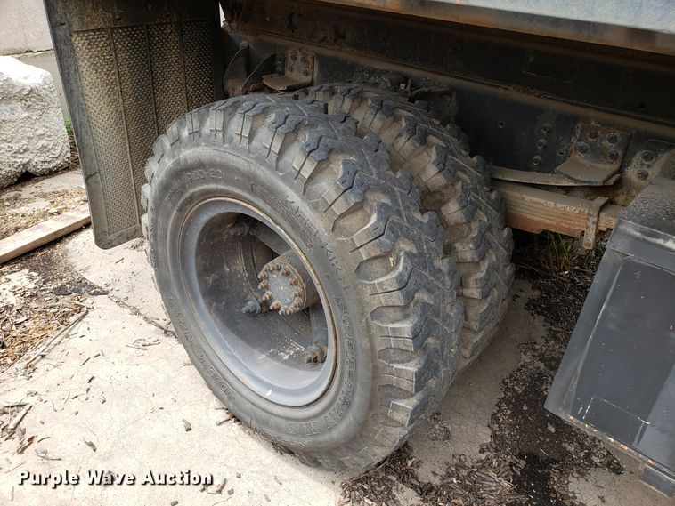 image for item DH2749 1991 Chevrolet Kodiak dump truck