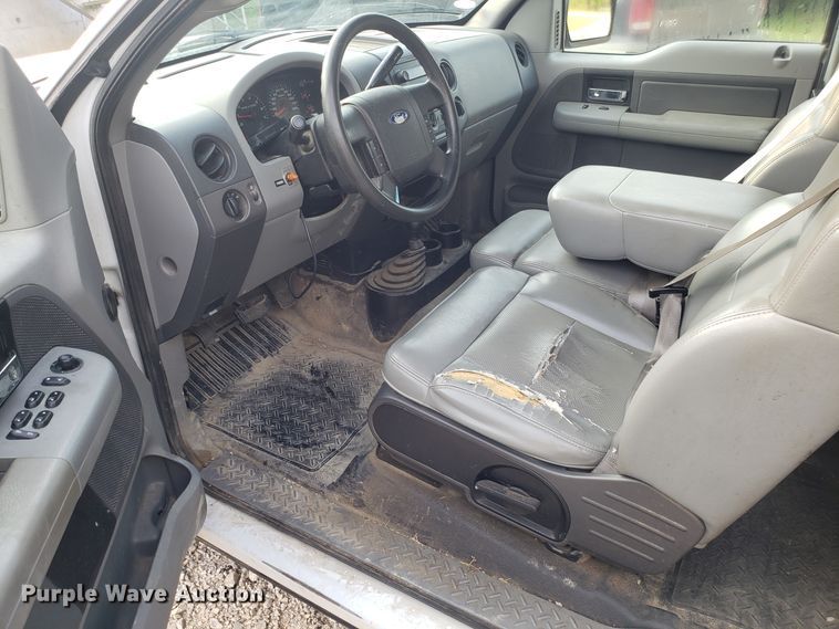 image for item DH2850 2005 Ford F150 SuperCab pickup truck