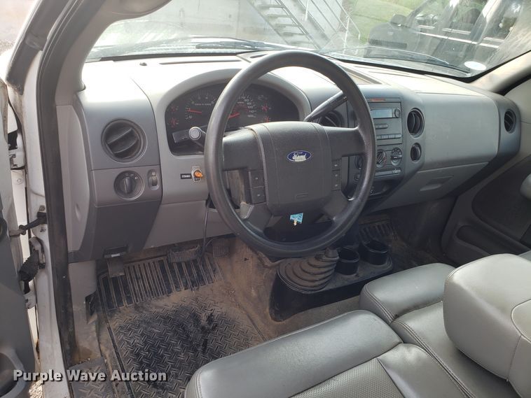 image for item DH2850 2005 Ford F150 SuperCab pickup truck