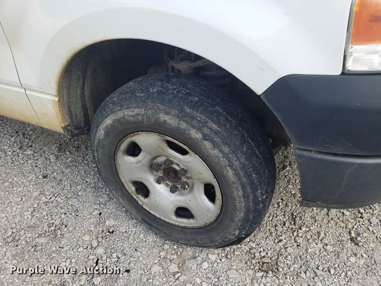 image for item DH2850 2005 Ford F150 SuperCab pickup truck