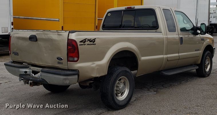 image for item DH2854 2001 Ford F250 Super Duty SuperCab pickup truck