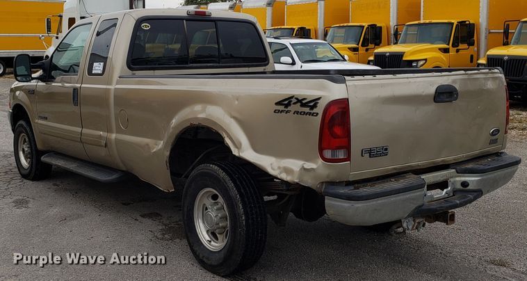 image for item DH2854 2001 Ford F250 Super Duty SuperCab pickup truck