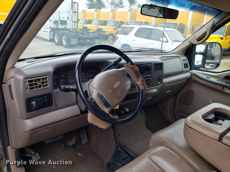 image for item DH2854 2001 Ford F250 Super Duty SuperCab pickup truck