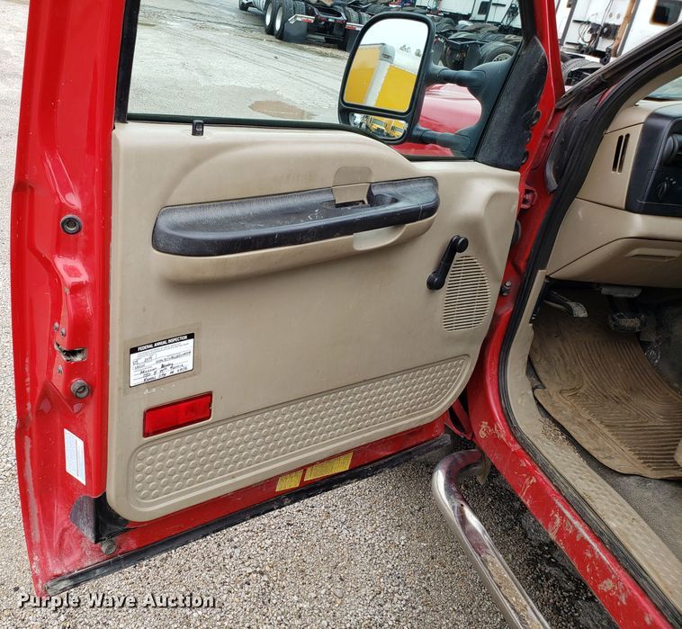 image for item DH2855 2006 Ford F350 Super Duty SuperCab flatbed pickup truck