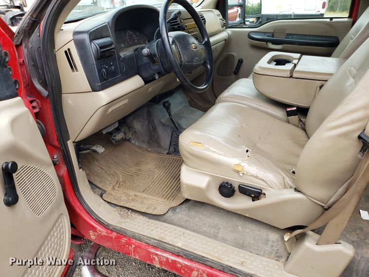 image for item DH2855 2006 Ford F350 Super Duty SuperCab flatbed pickup truck