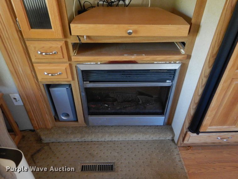 image for item DH3562 2006 Carriage Carri-Lite camper