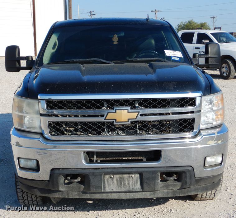 image for item DH3564 2011 Chevrolet Silverado 2500HD Crew Cab pickup truck
